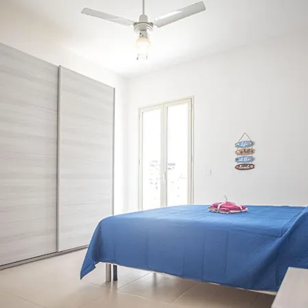 Blu Lumia Apartman Punta Secca
